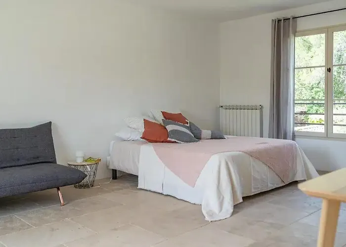 Provencal With Pool In *